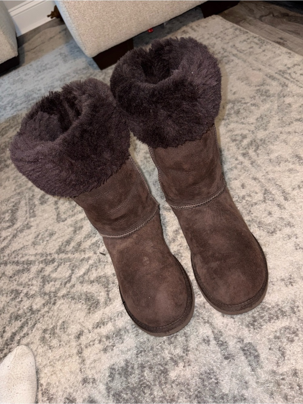 Women's Brown Shearling-Lined Suede Ugg Winter Boots